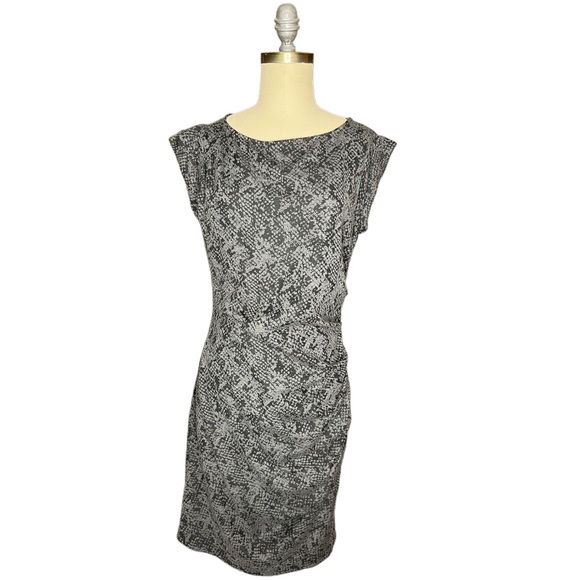 Anne Taylor Ruched Snakeskin Pattern Dress size 6 - Picture 2 of 15